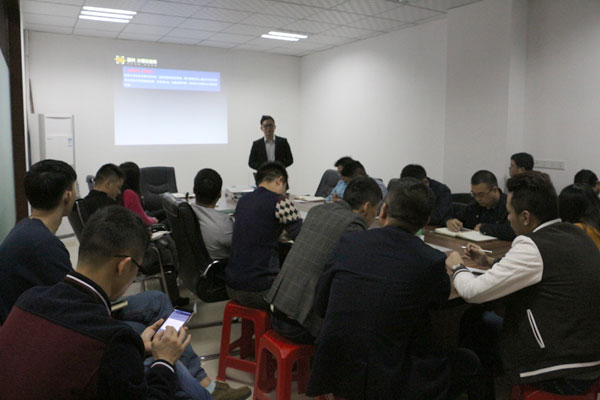 开年二天三场内训 通利大理石瓷砖营销团队迅速(图2)
