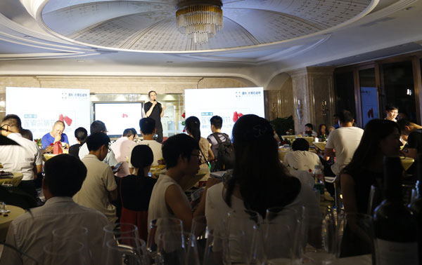 6月30日，通利大理石瓷砖这个品牌开创了建陶行业的第一次！(图4)